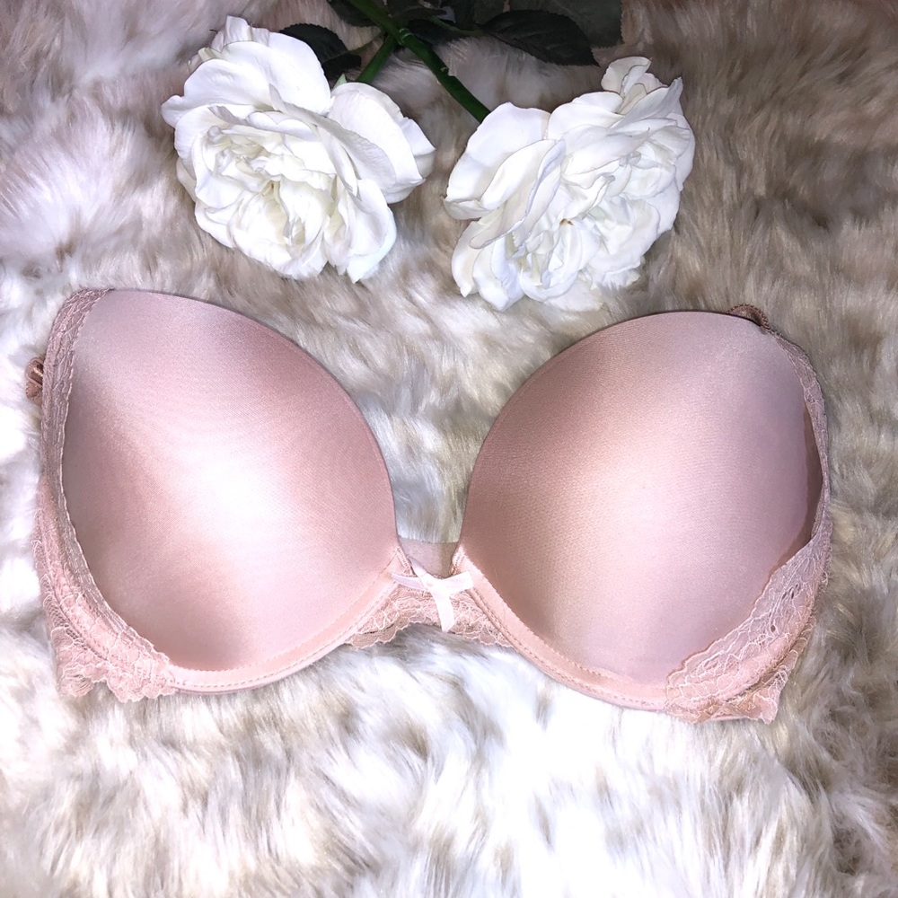 Victoria’s Secret Push up Bra 32DD